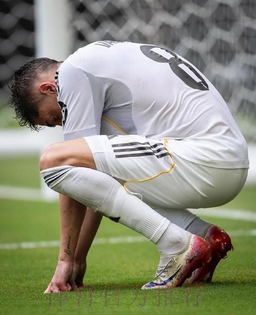 马卡：巴尔韦德国家德比带病上阵 体力不支被换下